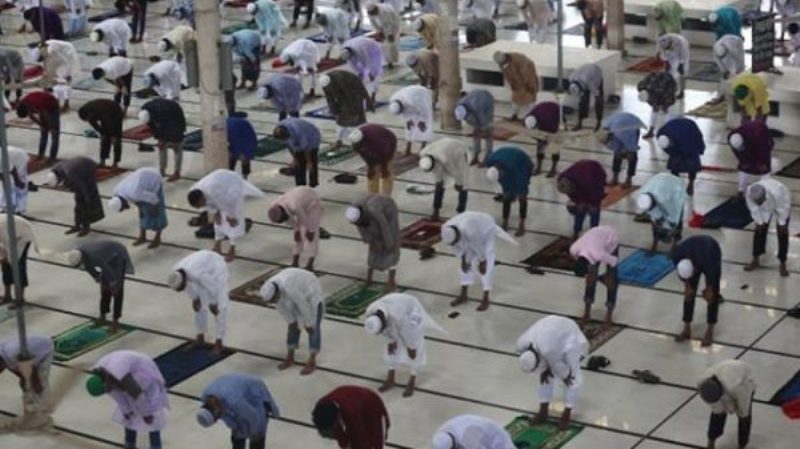 Eid prayers to be offered inside mosques